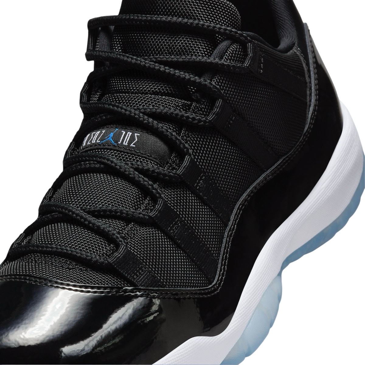 Air Jordan 11 Low Space Jam