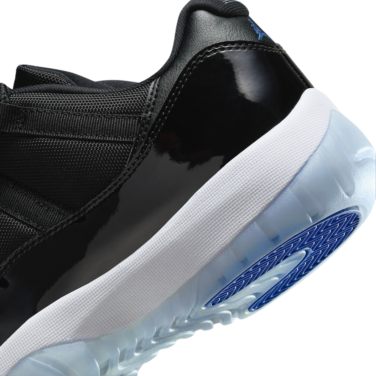 Air Jordan 11 Low Space Jam