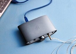 【ヘッドホンアンプ】PCとつなぐだけで大音量！iFi Audio「ZEN DAC」が神機です｜『家電批評』が紹介