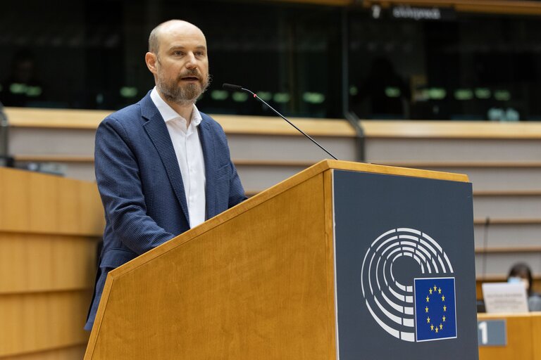 Foto 43: EP Plenary session - Joint debate - 2019-2020 Progress reports on Albania, Kosovo, North Macedonia and Serbia