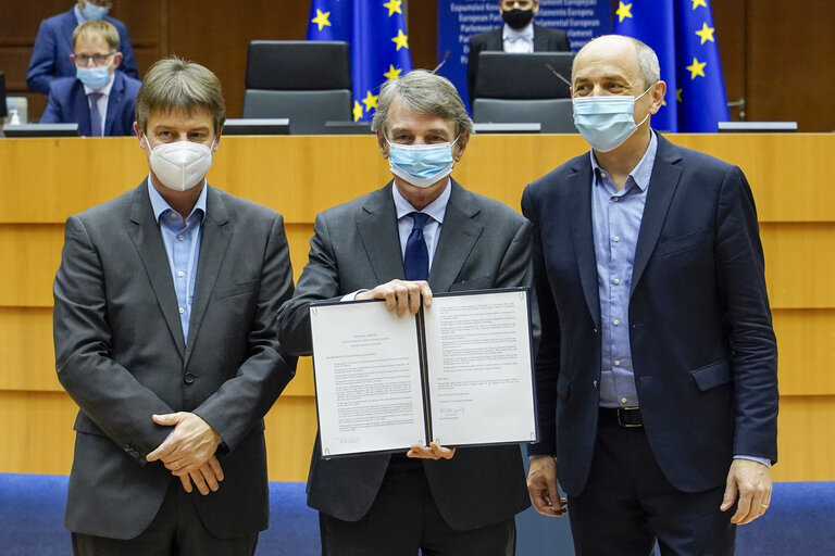 EP plenary session - Signing ceremony of the General budget 2021 of the European Union