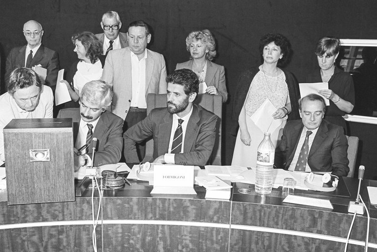 Nuotrauka 6: Meeting at the European Parliament in Strasbourg in July 1984