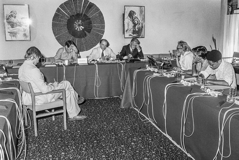 Nuotrauka 6: ACP-EU Agreements - European Union Trade relations with the African-Caribbean-Pacific States (ACP) from May 29 to June 3, 1978 in St George's, Grenada Island - Press conference of Claude Cheysson, European Commissioner for Humanitarian Aid