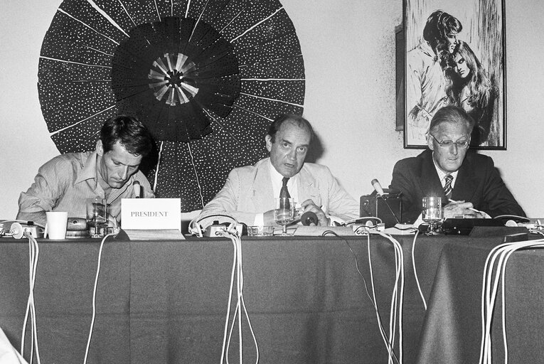 Nuotrauka 5: ACP-EU Agreements - European Union Trade relations with the African-Caribbean-Pacific States (ACP) from May 29 to June 3, 1978 in St George's, Grenada Island - Press conference of Claude Cheysson, European Commissioner for Humanitarian Aid