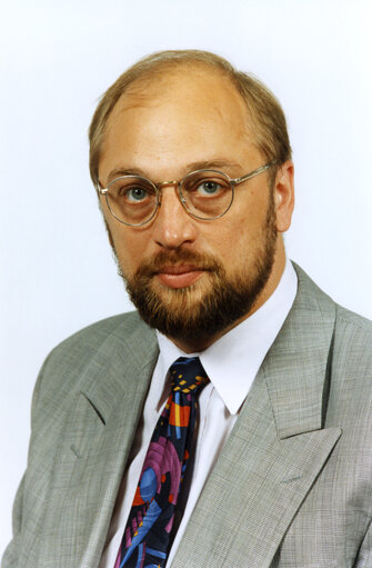 Portrait of Martin SCHULZ, MEP from the 4th to the 8th Parliamentary Term (1994-2017) and EP President from July 1st, 2014 to January 16, 2017.