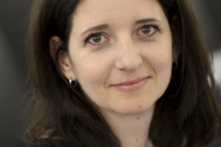 Jana ZITNANSKA voting in plenary session week 24 2015 in Strasbourg