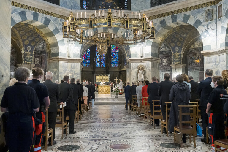 Official visit by Roberta METSOLA, EP President to Aachen, Germany, to participate in the International Charlemagne Prize 2022: Participation in the Pontifical Mass