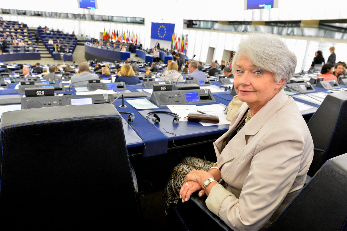 Krystyna LYBACKA in plenary session in Strasbourg - week 29.