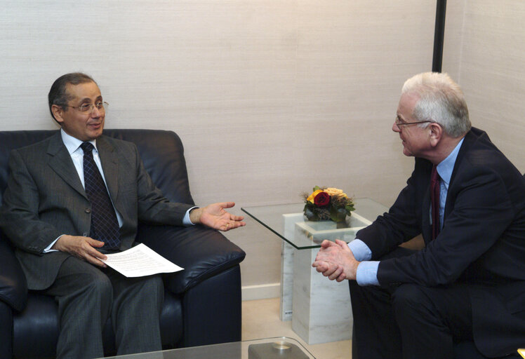 Hans Gert POETTERING - EP President meets with Abdalwahab Abdallah, Minister of Foreign Affairs of Tunisia, in Brussels