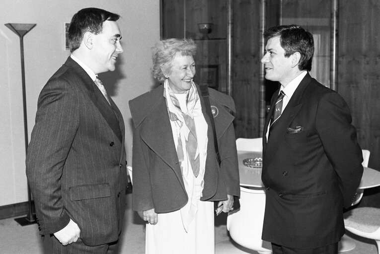 Enrique BARON CRESPO - EP President meets with MEP Winifred EWING at the European Parliament in Strasbourg