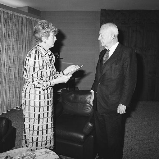 Pierre PFLIMLIN, EP President, with Beate Ann BROOKES in Strasbourg in November 1985