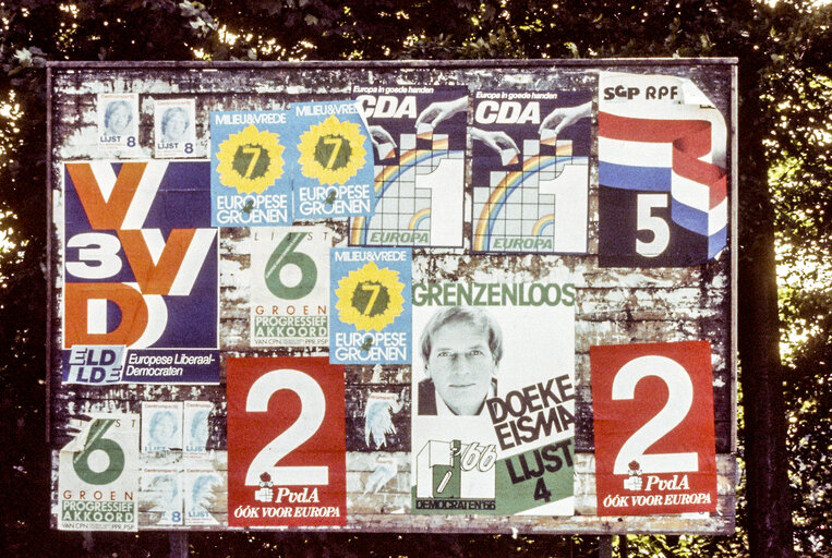 Nuotrauka 24: Propaganda posters for the European election of June 17, 1984