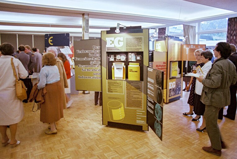 Nuotrauka 5: Political event in Bonn, Germany, with MEPs Rudi ARNDT,  Mechthild von ALEMANN and Marlene LENZ in connection with the European elections of June 17, 1984