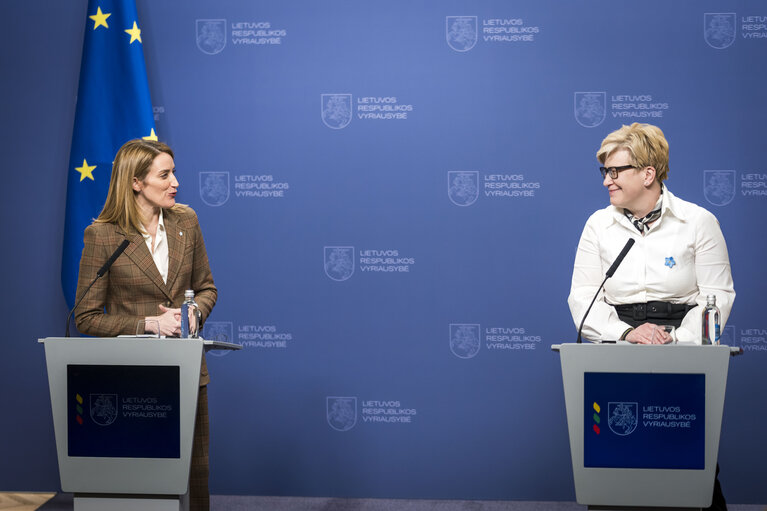 Official visit by Roberta METSOLA, EP President to Vilnius (Lithuania) - Press Point after the Meeting with Ingrida ŠIMONYTĖ, Lithuanian Prime Minister