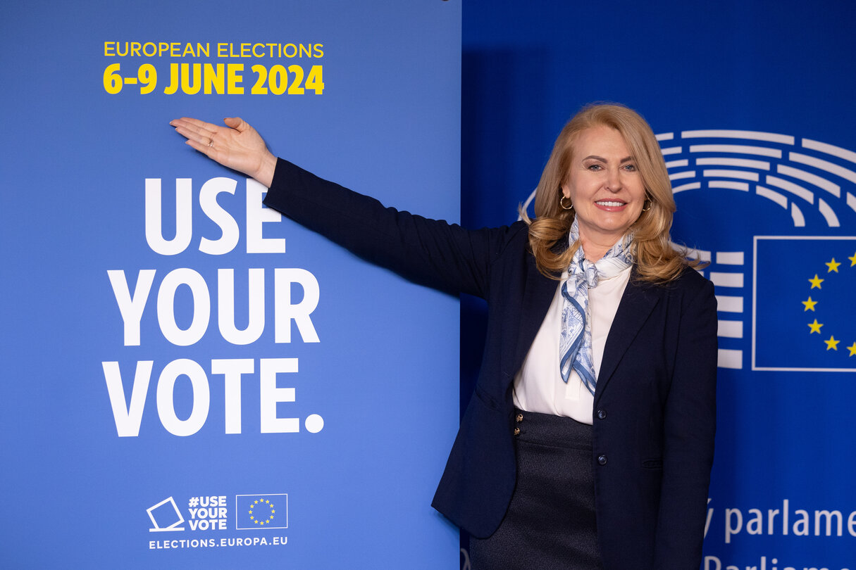 Elzbieta LUKACIJEWSKA in the EP in Brussels