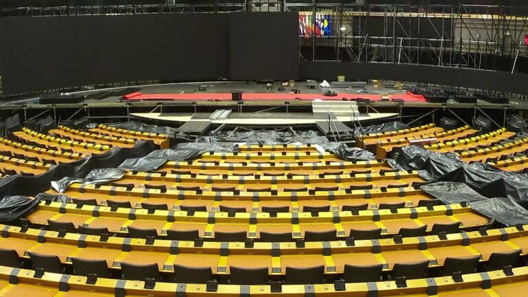 Eurovision Debate 2024: Timelapse of the setting-up of the stage ahead of the Eurovision Debate 2024 in the hemicycle