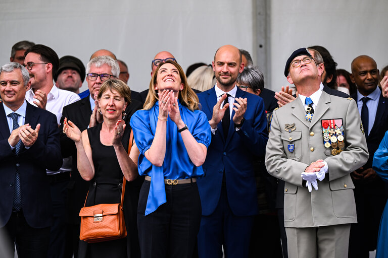 Foto 6: Raising ceremony of the European flag for the beginning of the 10th legislative term in front of the European Parliament in Strasbourg