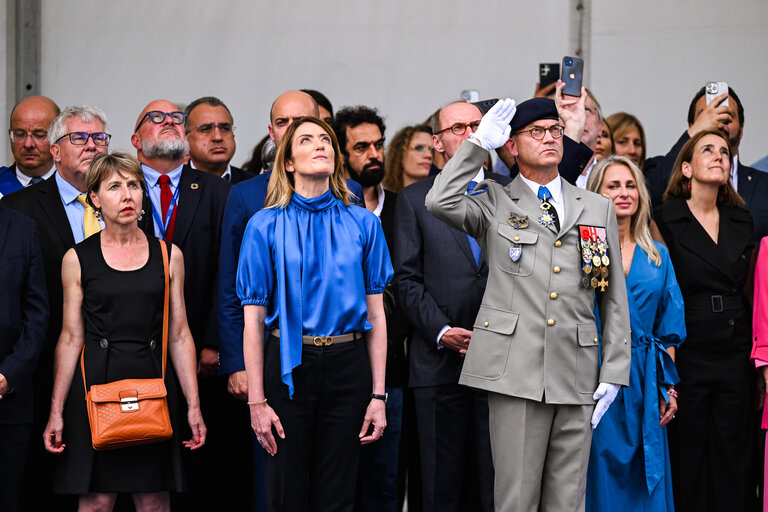 Foto 14: Raising ceremony of the European flag for the beginning of the 10th legislative term in front of the European Parliament in Strasbourg