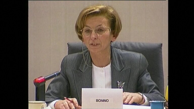 Santer Commission: hearing of Emma BONINO, Commissioner-designate for Consumer Policy, Fisheries and ECHO