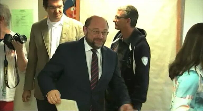 Election day - vote by Martin SCHULZ (S&D, DE), EC President candidate for the European socialist party