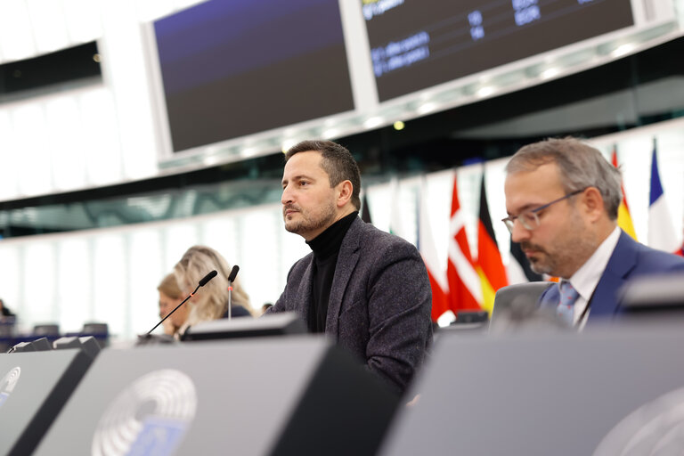 Foto 5: EP Plenary session - Voting session