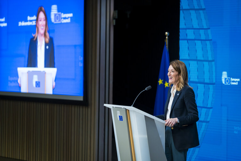 Foto 2: European Council meeting (19/12) - Press Conference