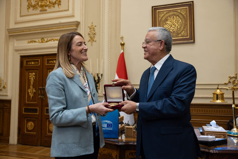 Suriet 1: Official visit by Roberta METSOLA, EP President, to Cairo (Egypt) - Meeting with Hanafy EL GEBALY, Speaker of the House of Representatives