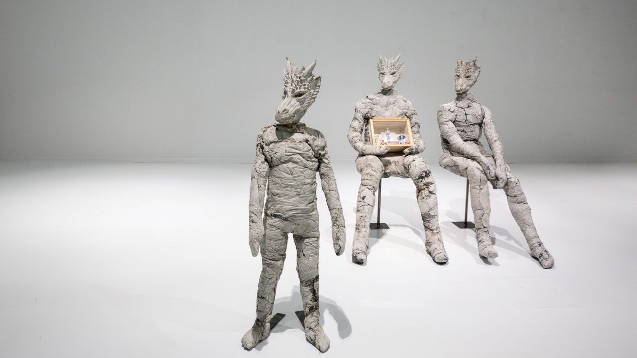 Edith KARLSON : Family, 2019 - On display in Parlamentarium, Brussels