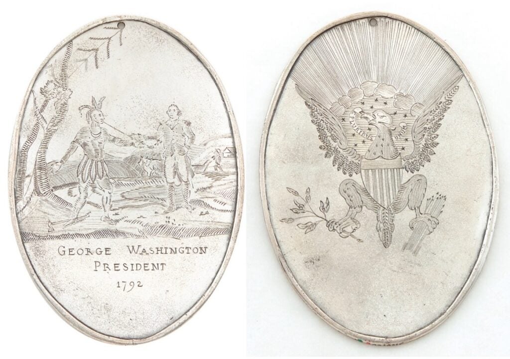 Silver medal with the Great Seal of the United States is on the reverse. The obverse depicts a conference in Philadelphia.