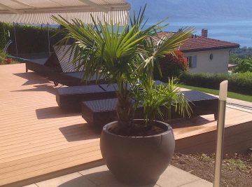 Terrasse en bois composite avec vue sur le lac à Blonay Slider