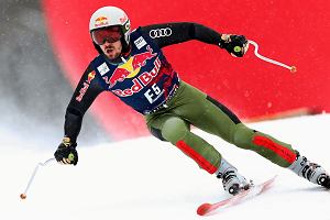 Marcel Hirscher na trasie w Kitzbuehel w 2022 r. Jecha wtedy jako narciarz przecierajcy tras