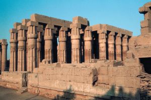 hypostyle hall; Temple of Luxor