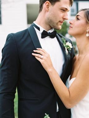 Black Shawl Lapel Tuxedo - Image by Hana Gonzales Photography