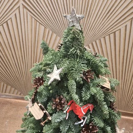 mon sapin de noel, par Art Floral Le Puy en Velay, fleuriste à Le Puy-en-Velay