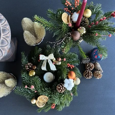 Centre de table Noël, par Poésie Fleurie, fleuriste à Toulouse