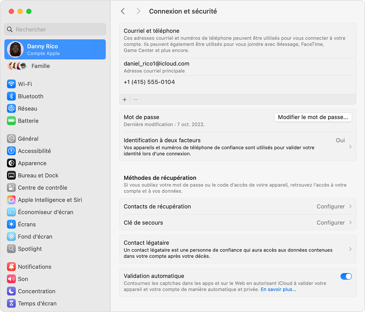 Écran d’un Mac affichant les Réglages système et comment ajouter un contact de récupération