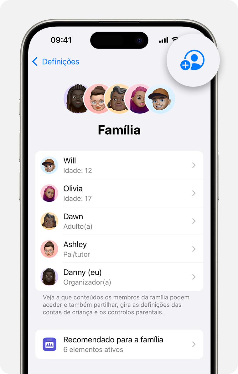 Ecrã do iPhone a mostrar os passos para adicionar um membro ao seu grupo de Partilha com a família.