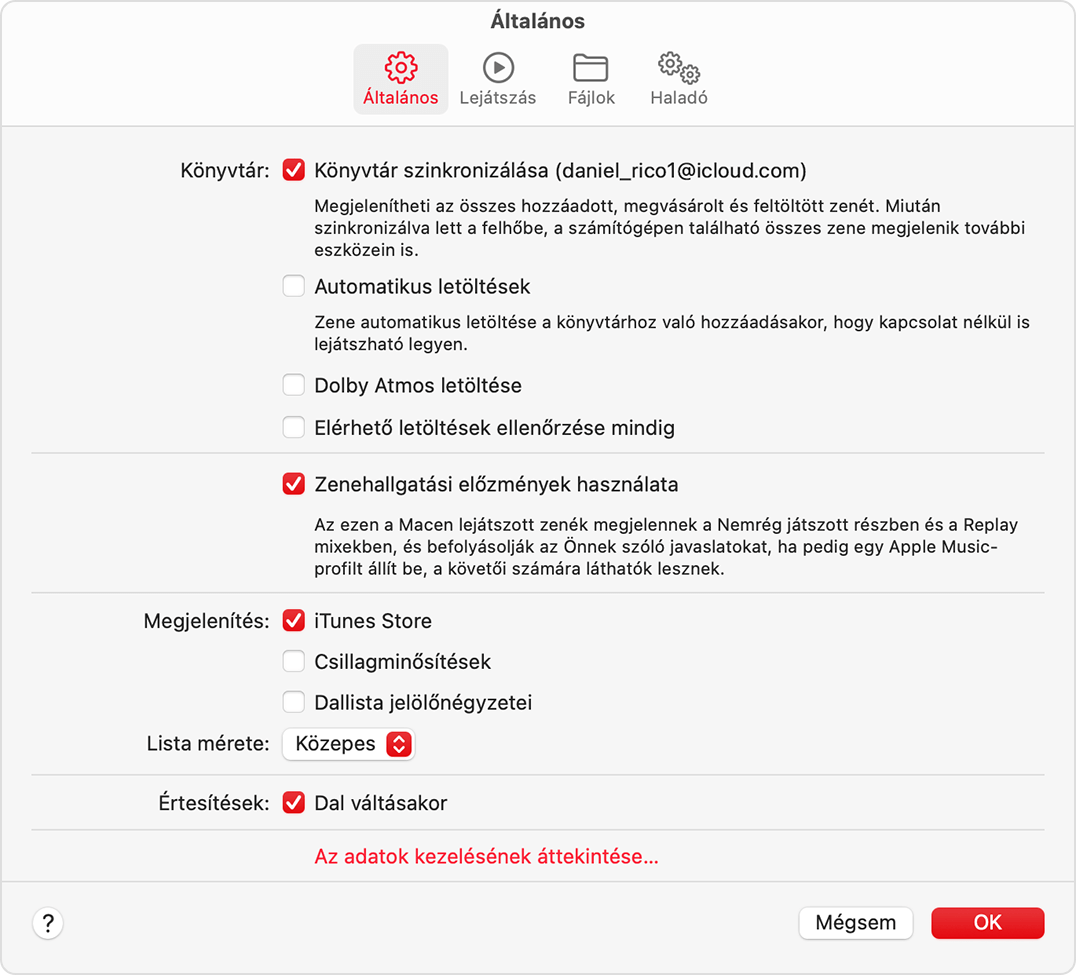 Az Apple Music-beállítások Általános lapja. A harmadik szakaszban a „Megjelenítés” lehetőség látható, és az iTunes Store van kiválasztva.