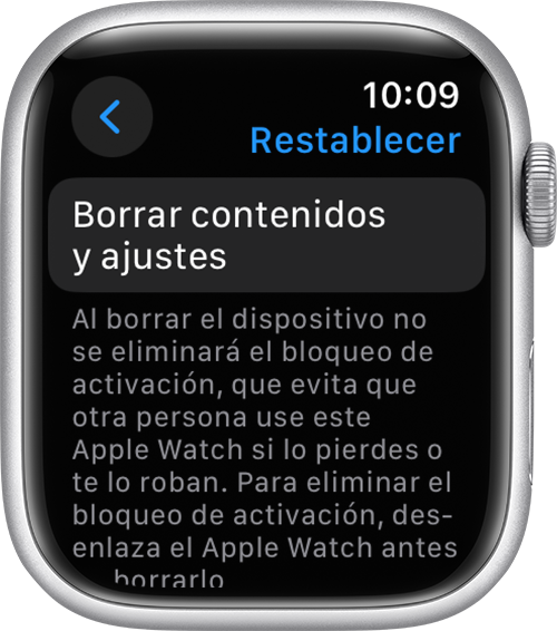 Apple Watch en el que puede verse la opción Borrar contenidos y ajustes