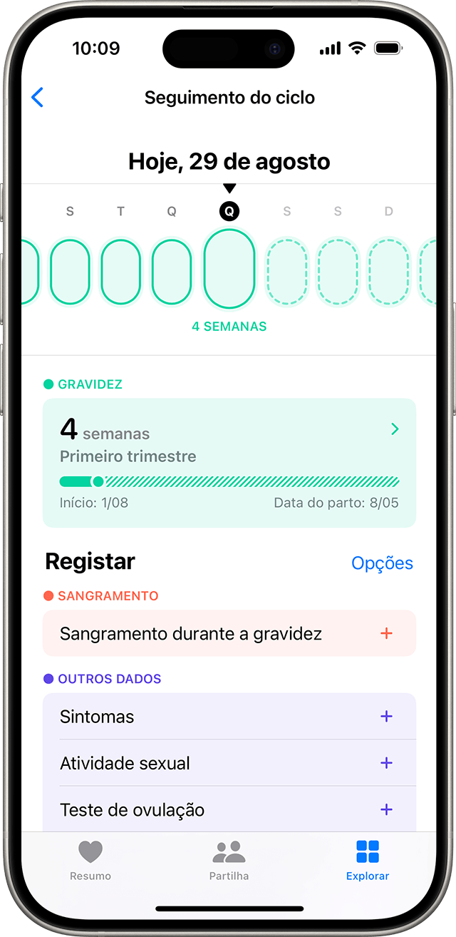 Um iPhone que mostra o ecrã de Seguimento do ciclo com uma gravidez registada e as opções para registar o sangramento ou os sintomas.