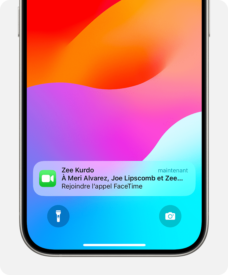 Un iPhone affichant une notification FaceTime en bas de l’écran.