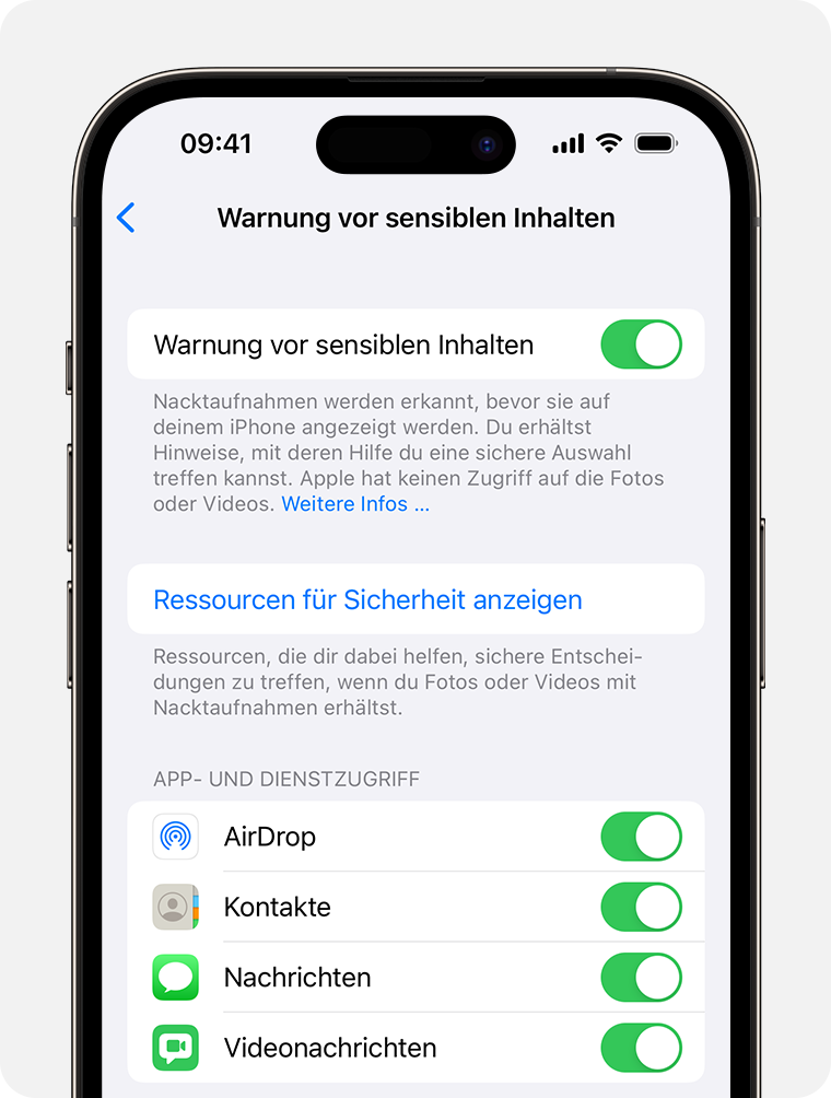 In den Datenschutz- und Sicherheitseinstellungen auf dem iPhone kannst du die Warnung vor sensiblen Inhalten aktivieren und auswählen, in welchen Apps du Schutzmaßnahmen aktivieren möchtest.