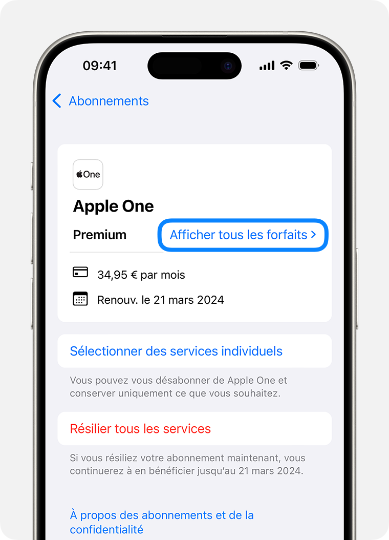 iPhone 15 Pro présentant l’écran Abonnements. Pour voir les différents abonnements disponibles, touchez Voir tous les abonnements.