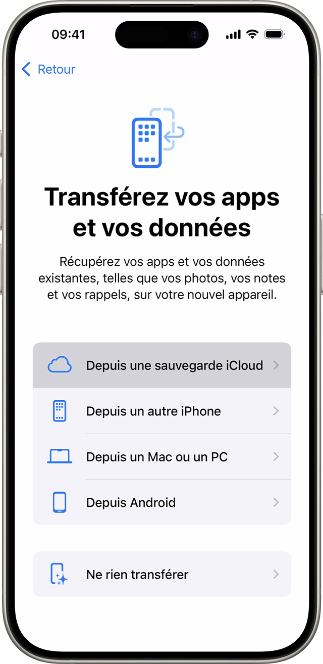 iPhone présentant l’écran Apps et données avec l’option « Restaurer à partir d’une sauvegarde iCloud » sélectionnée