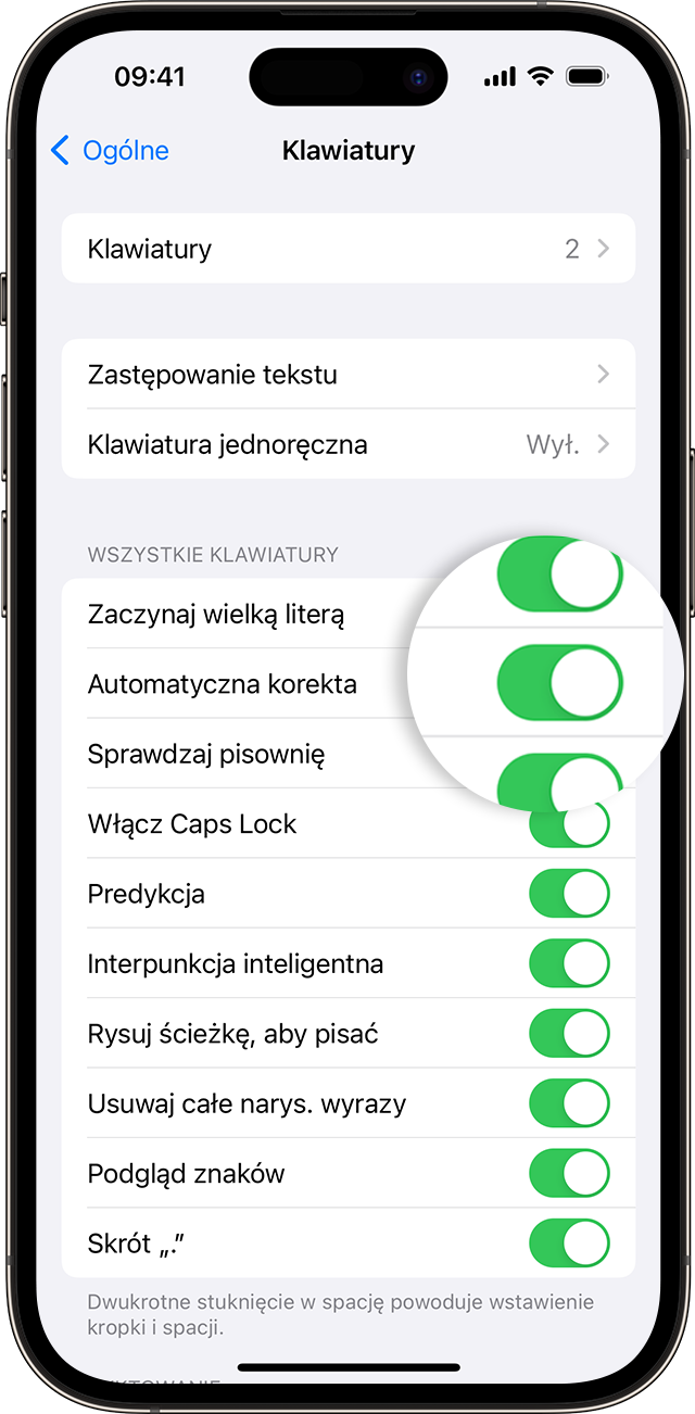 Ekran iPhone'a, na którym pokazano, jak włączyć automatyczną korektę.