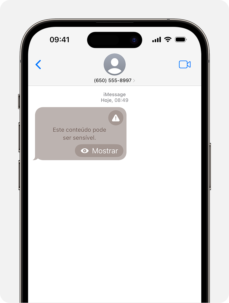 Quando o Aviso de Conteúdo Sensível detecta que uma imagem ou um vídeo pode conter nudez, ele desfoca a mensagem para você poder visualizá-la.