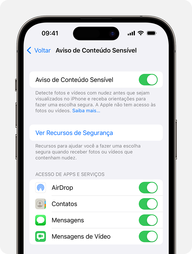 Nos ajustes "Privacidade e Segurança" no iPhone, você pode ativar o Aviso de Conteúdo Sensível e escolher em quais apps deseja ativar as proteções.