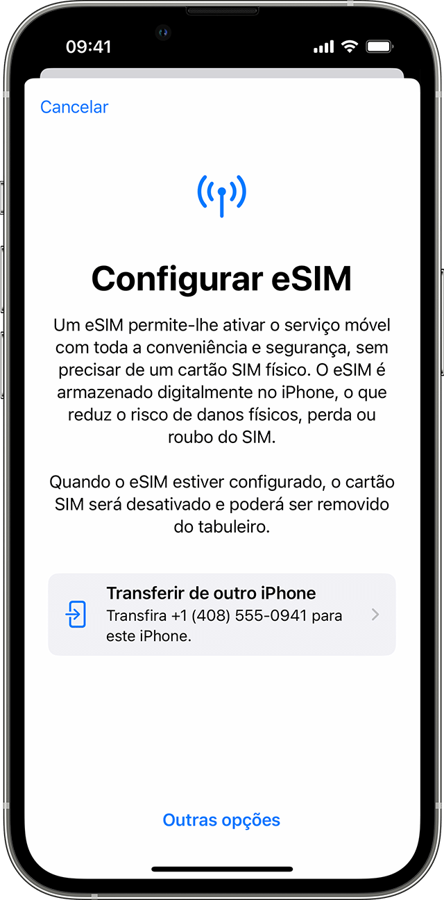 Captura de ecrã da configuração do eSIM no iPhone com a opção para transferir o plano de dados móveis de outro iPhone.