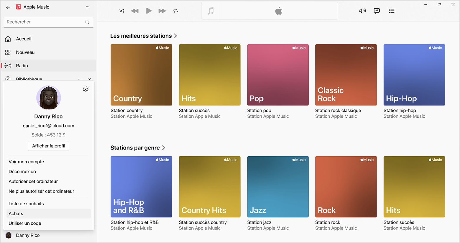 Dans l’app Apple Music pour Windows, le nom du compte Apple se trouve dans le coin inférieur gauche et l’écran des réglages du compte s’affiche lorsque vous cliquez dessus.