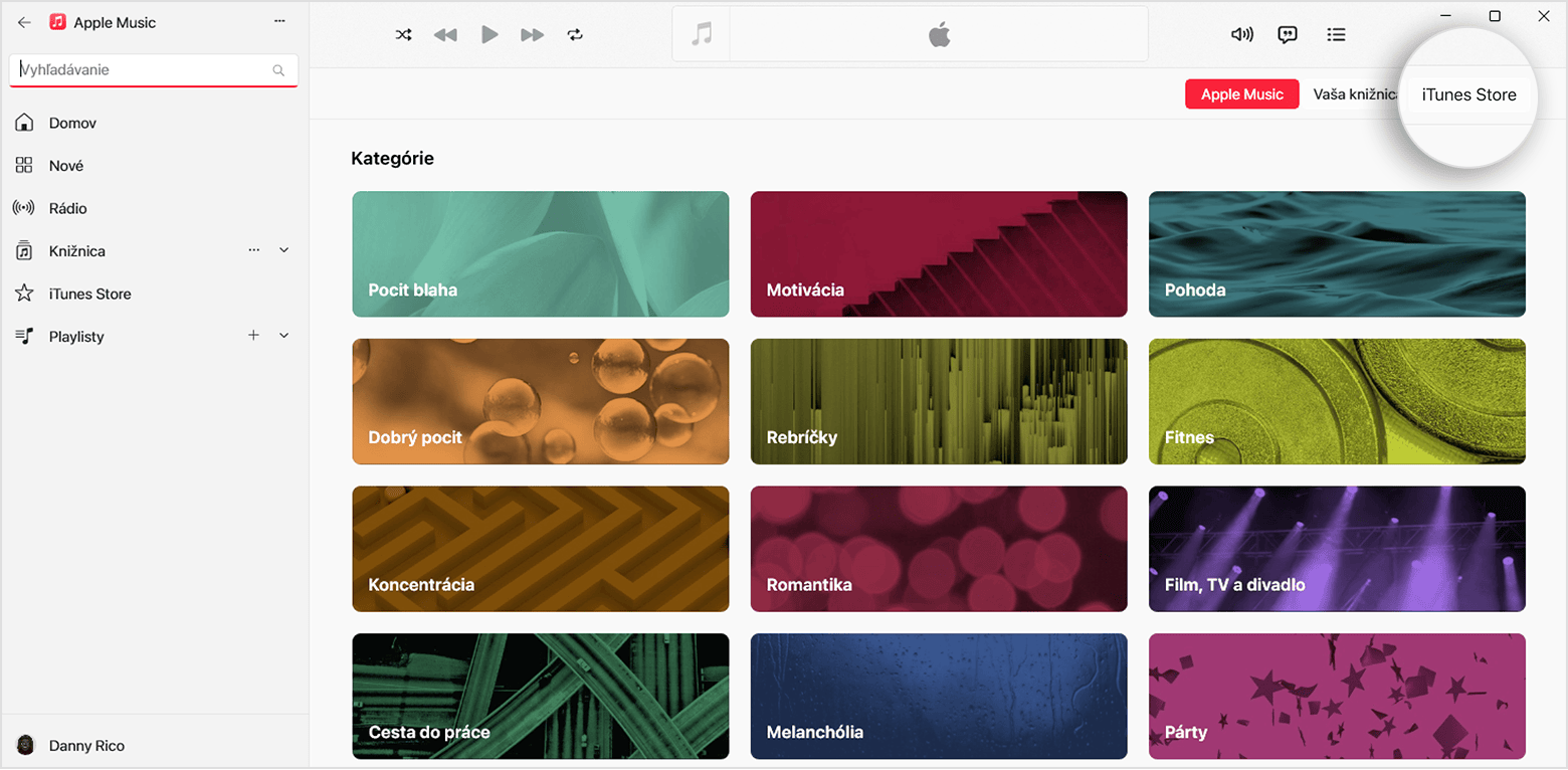 Stránka na prechádzanie kategórií v apke Apple Music pre Windows. Vpravo hore je vybraná položka iTunes Store.